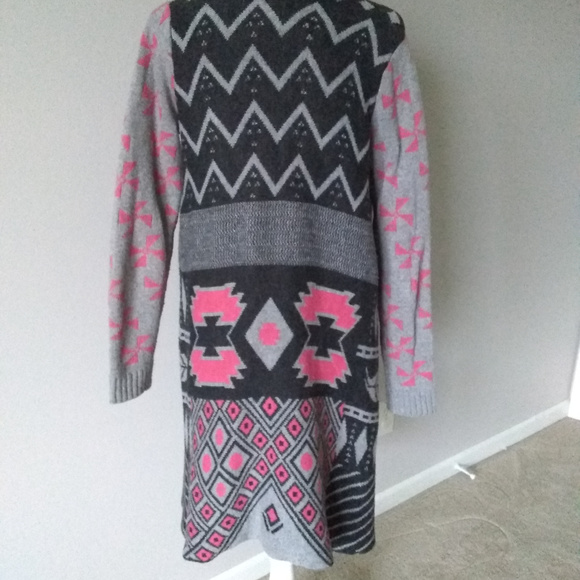Woven Heart Cardigan Sweater - Picture 2 of 4
